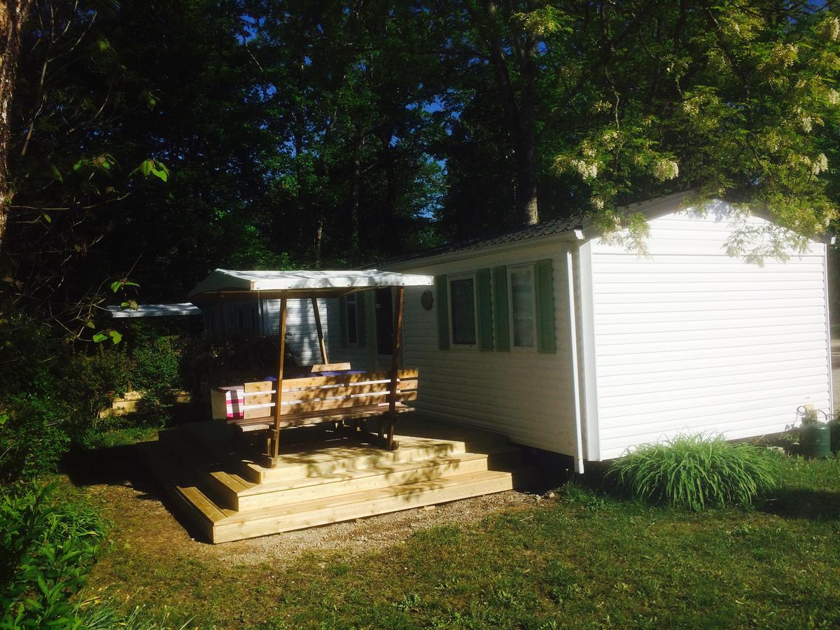 Le Camping Des 3 Lacs Belmont-Tramonet Exterior foto